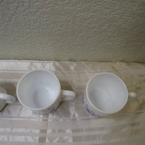 Vintage Arcopal Coffee Tea Cup Mugs Glenwood Blue White Floral Set of 4 France - Picture 4 of 16